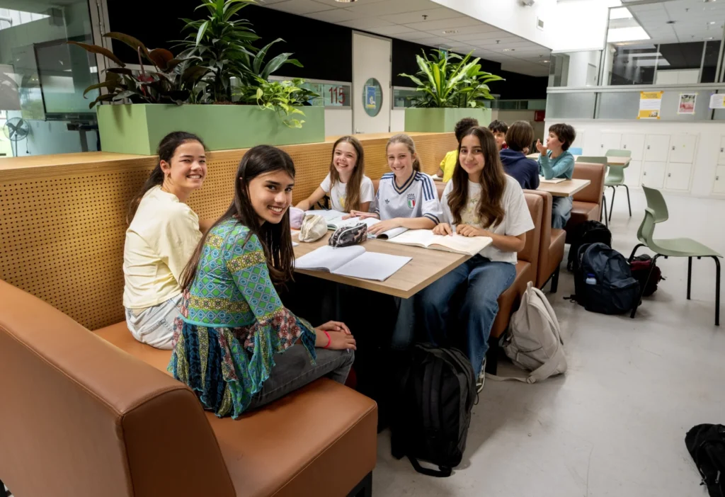 Middelbare school Leiden Gymnasium53